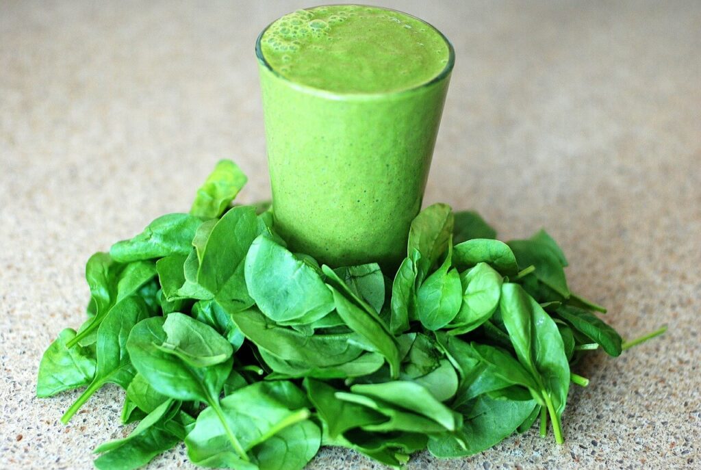 Can you Juice Spinach in a Masticating Juicer? Yes!